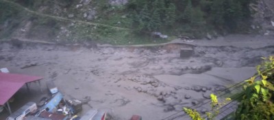  बाढीका कारण १२ नेपाली र ६ जना चाइनिज बेपत्ता 